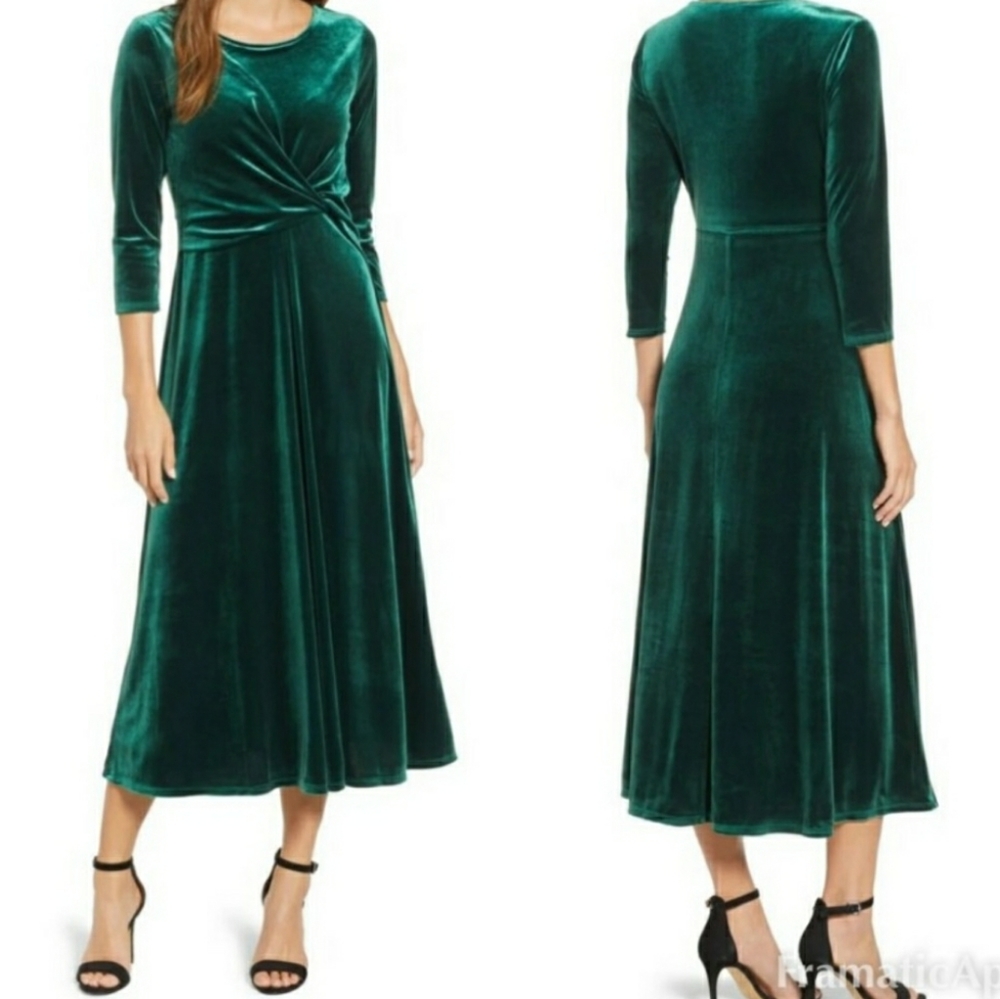 NWT Chaus 3/4 Sleeve Hunter Green Velvet Dress Size M